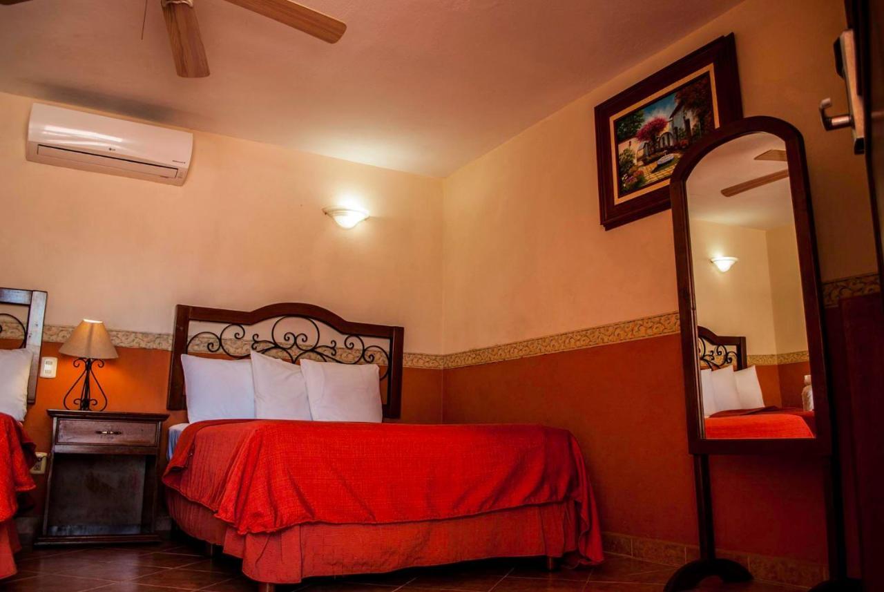 Maya Campeche Hotel Екстериор снимка